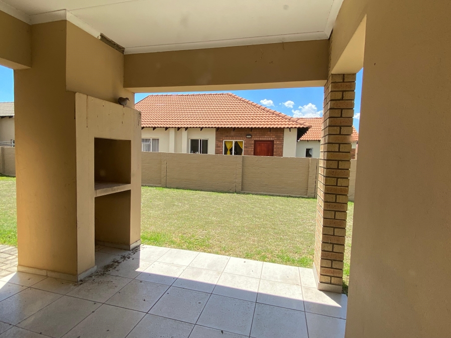3 Bedroom Property for Sale in Waterkloof East North West